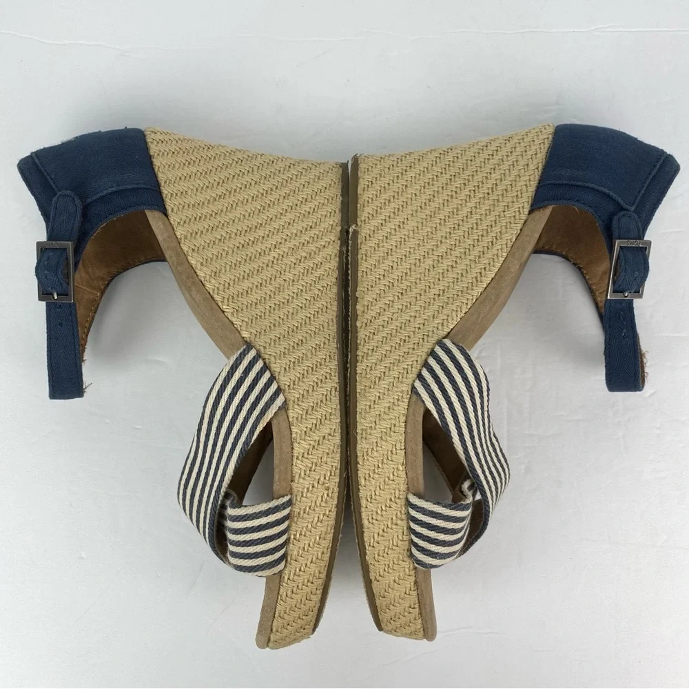 Toms size 9 Women’s Blue White Striped Ankle Strap Espadrille Wedge Sandals